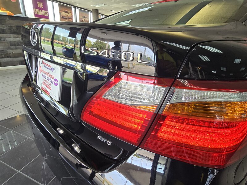 2011 Lexus LS 450 L 4DR SEDAN AWD - Photo 32 - Hamilton, OH 45015