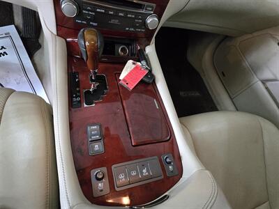 2011 Lexus LS 450 L 4DR SEDAN AWD - Photo 20 - Hamilton, OH 45015