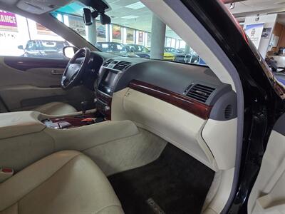 2011 Lexus LS 450 L 4DR SEDAN AWD - Photo 14 - Hamilton, OH 45015