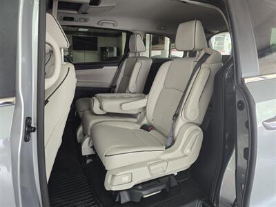 2025 Honda Odyssey Touring 4DR MINI-VAN   - Photo 10 - Hamilton, OH 45015