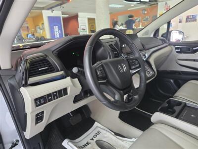2025 Honda Odyssey Touring 4DR MINI-VAN   - Photo 8 - Hamilton, OH 45015
