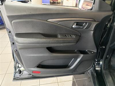 2019 Honda Passport Sport   - Photo 19 - Hamilton, OH 45015