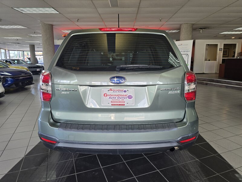 2014 Subaru Forester 2.5i 4DR WAGON AWD - Photo 5 - Hamilton, OH 45015
