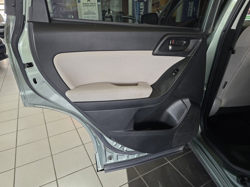 2014 Subaru Forester 2.5i 4DR WAGON AWD - Photo 10 - Hamilton, OH 45015