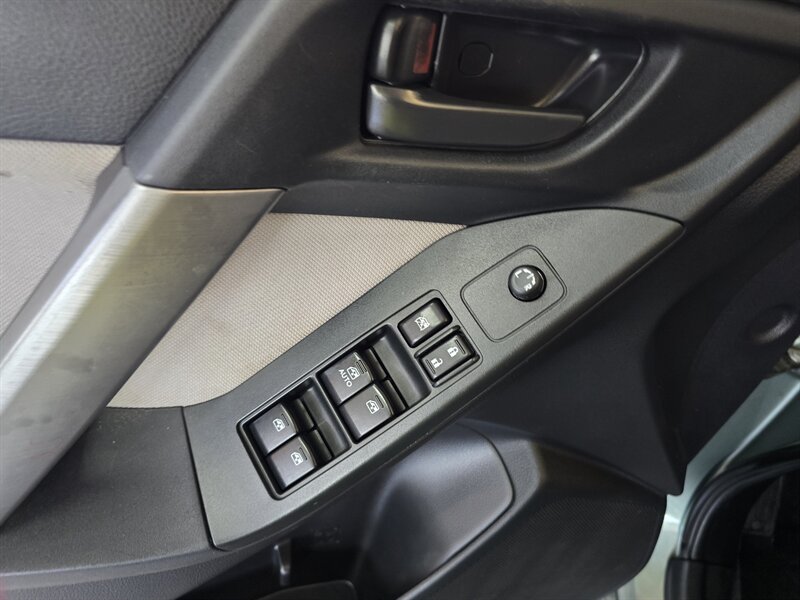 2014 Subaru Forester 2.5i 4DR WAGON AWD - Photo 17 - Hamilton, OH 45015