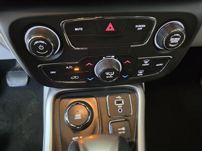 2017 Jeep Compass Latitude 4DR SUV 4X4   - Photo 24 - Hamilton, OH 45015