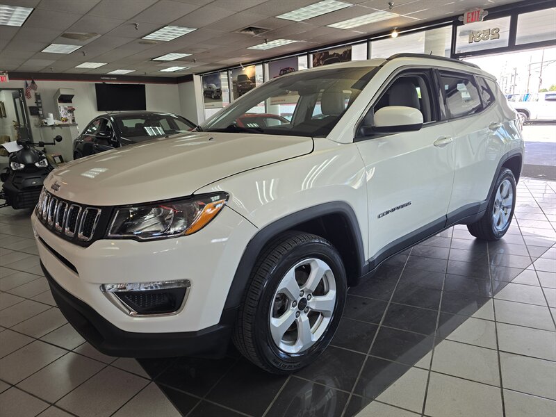 2017 Jeep Compass Latitude 4DR SUV 4X4 - Photo 1 - Hamilton, OH 45015
