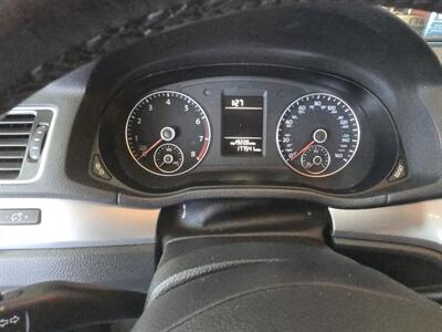2015 Volkswagen Passat 1.8T S 4DR SEDAN   - Photo 23 - Hamilton, OH 45015
