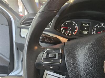2015 Volkswagen Passat 1.8T S 4DR SEDAN   - Photo 19 - Hamilton, OH 45015