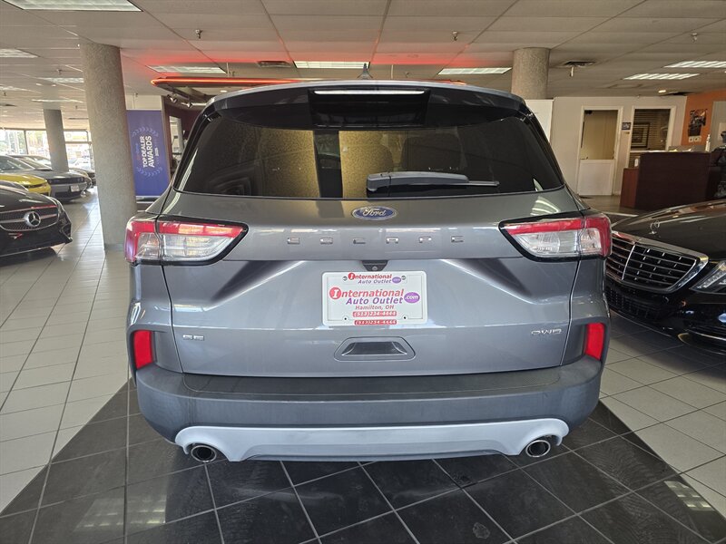 2022 Ford Escape SE 4DR SUV AWD - Photo 5 - Hamilton, OH 45015