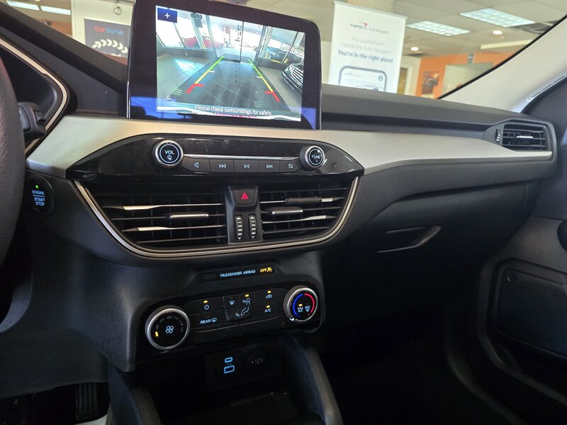 2022 Ford Escape SE 4DR SUV AWD - Photo 22 - Hamilton, OH 45015
