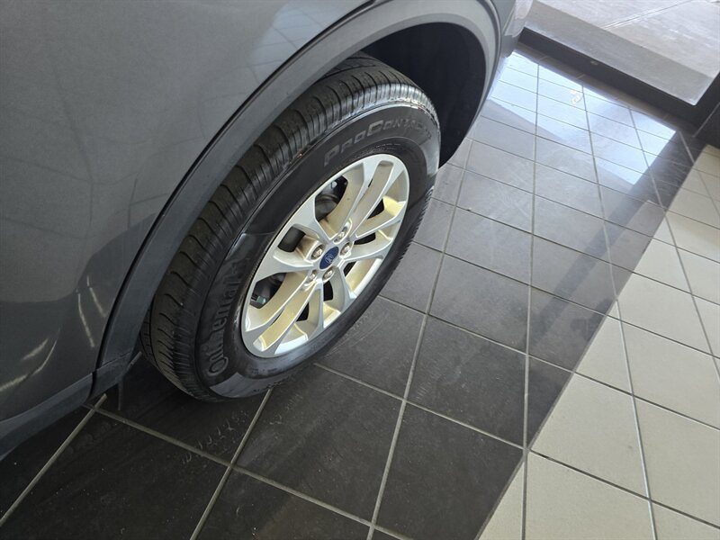 2022 Ford Escape SE 4DR SUV AWD - Photo 33 - Hamilton, OH 45015