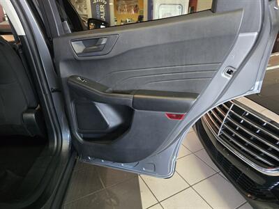 2022 Ford Escape SE 4DR SUV AWD - Photo 15 - Hamilton, OH 45015
