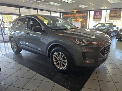 2022 Ford Escape SE 4DR SUV AWD - Photo 3 - Hamilton, OH 45015