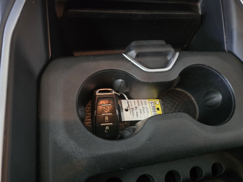 2020 RAM 1500 Big Horn 4DR CREW CAB 4X4 - Photo 32 - Hamilton, OH 45015
