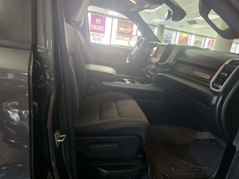 2020 RAM 1500 Big Horn 4DR CREW CAB 4X4 - Photo 17 - Hamilton, OH 45015