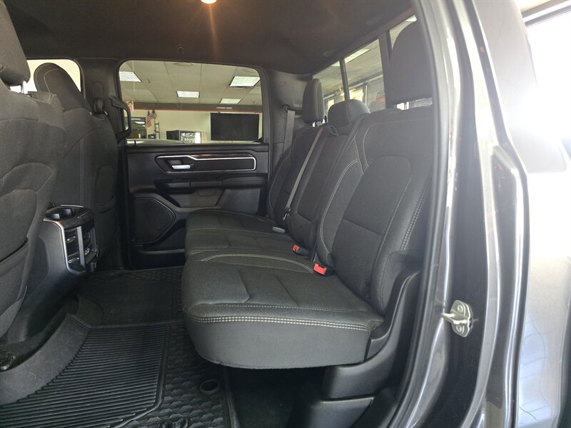 2020 RAM 1500 Big Horn 4DR CREW CAB 4X4 - Photo 14 - Hamilton, OH 45015