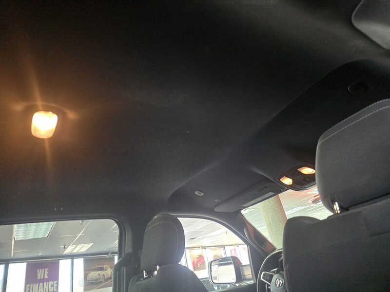 2020 RAM 1500 Big Horn 4DR CREW CAB 4X4 - Photo 19 - Hamilton, OH 45015