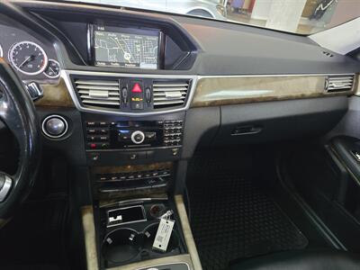 2011 Mercedes-Benz E 350 Luxury 4MATIC 4DR WAGON AWD   - Photo 21 - Hamilton, OH 45015