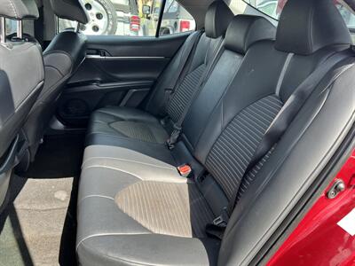2018 Toyota Camry SE 4DR SEDAN   - Photo 22 - Hamilton, OH 45015