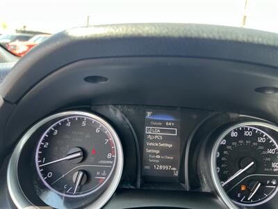 2018 Toyota Camry SE 4DR SEDAN   - Photo 13 - Hamilton, OH 45015