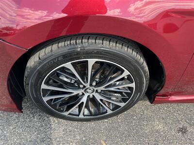 2018 Toyota Camry SE 4DR SEDAN   - Photo 32 - Hamilton, OH 45015