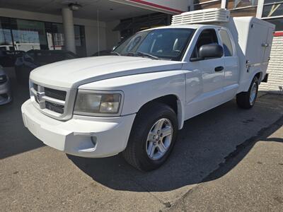 2011 RAM Dakota Big Horn EXTENDED CAB REFREGERATOR TRUCK   - Photo 1 - Hamilton, OH 45015