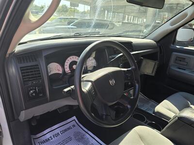 2011 RAM Dakota Big Horn EXTENDED CAB REFREGERATOR TRUCK   - Photo 16 - Hamilton, OH 45015