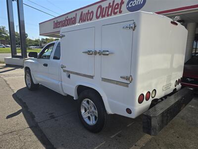 2011 RAM Dakota Big Horn EXTENDED CAB REFREGERATOR TRUCK   - Photo 5 - Hamilton, OH 45015