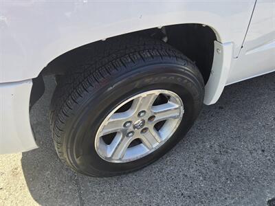 2011 RAM Dakota Big Horn EXTENDED CAB REFREGERATOR TRUCK   - Photo 31 - Hamilton, OH 45015