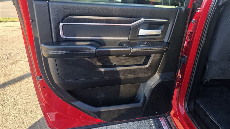 2024 RAM 3500 Big Horn 4DR CREW CAB 4X4/DIESEL - Photo 21 - Hamilton, OH 45015