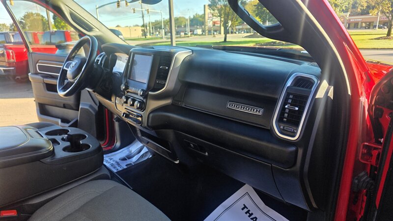 2024 RAM 3500 Big Horn 4DR CREW CAB 4X4/DIESEL - Photo 25 - Hamilton, OH 45015