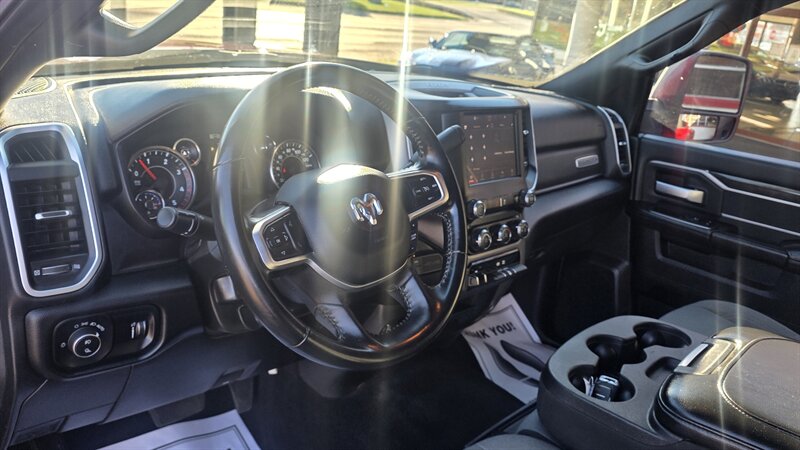 2024 RAM 3500 Big Horn 4DR CREW CAB 4X4/DIESEL - Photo 11 - Hamilton, OH 45015