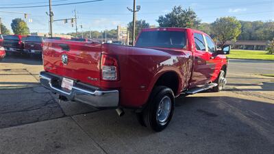 2024 RAM 3500 Big Horn 4DR CREW CAB 4X4/DIESEL - Photo 6 - Hamilton, OH 45015