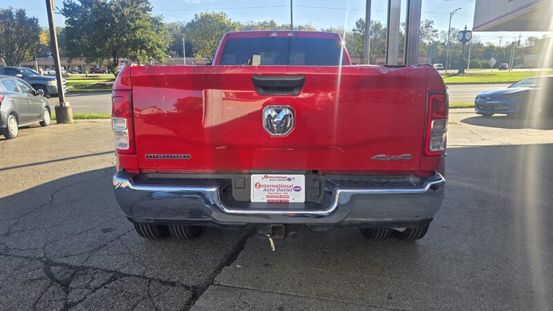2024 RAM 3500 Big Horn 4DR CREW CAB 4X4/DIESEL - Photo 7 - Hamilton, OH 45015