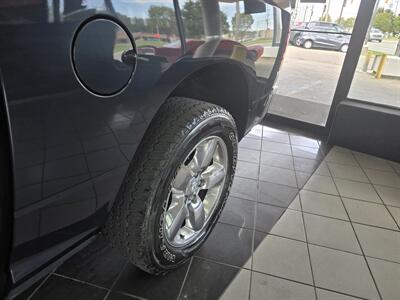 2017 RAM 1500 Big Horn 4DR CREW CAB 4X4 - Photo 40 - Hamilton, OH 45015