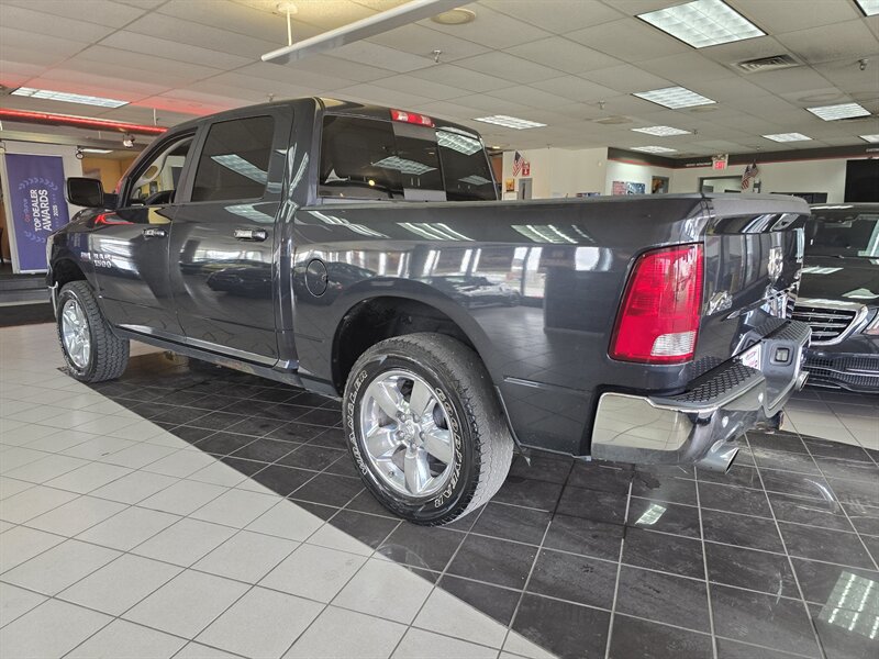 2017 RAM 1500 Big Horn 4DR CREW CAB 4X4 - Photo 7 - Hamilton, OH 45015