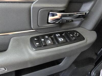 2017 RAM 1500 Big Horn 4DR CREW CAB 4X4 - Photo 21 - Hamilton, OH 45015