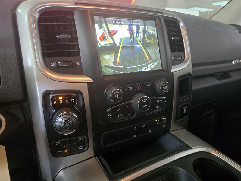 2017 RAM 1500 Big Horn 4DR CREW CAB 4X4 - Photo 25 - Hamilton, OH 45015