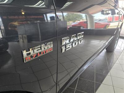 2017 RAM 1500 Big Horn 4DR CREW CAB 4X4 - Photo 35 - Hamilton, OH 45015