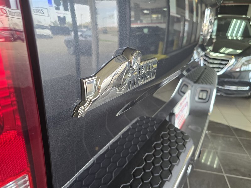 2017 RAM 1500 Big Horn 4DR CREW CAB 4X4 - Photo 36 - Hamilton, OH 45015
