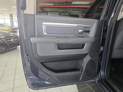 2017 RAM 1500 Big Horn 4DR CREW CAB 4X4 - Photo 12 - Hamilton, OH 45015