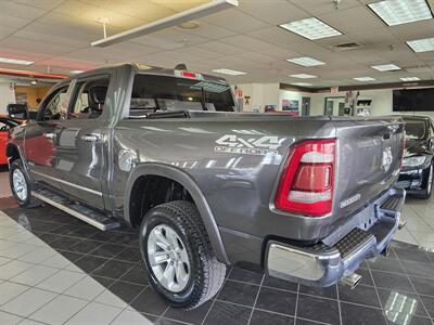 2019 RAM 1500 Laramie 4DR CREW CAB 4X4/V8   - Photo 7 - Hamilton, OH 45015