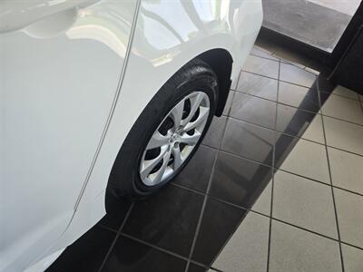 2022 Toyota Corolla LE 4DR SEDAN - Photo 31 - Hamilton, OH 45015