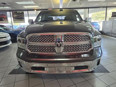 2015 RAM 1500 Laramie CREW CAB 4X4   - Photo 2 - Hamilton, OH 45015