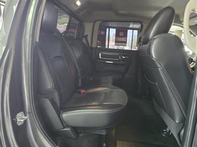 2015 RAM 1500 Laramie CREW CAB 4X4   - Photo 17 - Hamilton, OH 45015