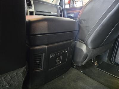 2015 RAM 1500 Laramie CREW CAB 4X4   - Photo 12 - Hamilton, OH 45015