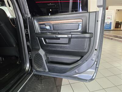 2015 RAM 1500 Laramie CREW CAB 4X4   - Photo 16 - Hamilton, OH 45015