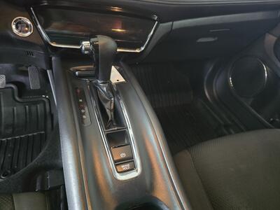 2021 Honda HR-V EX   - Photo 18 - Hamilton, OH 45015