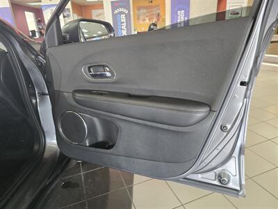 2021 Honda HR-V EX   - Photo 12 - Hamilton, OH 45015